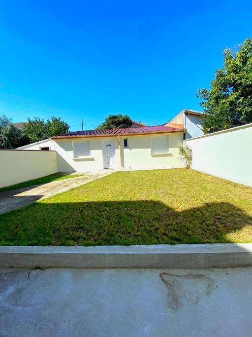 Maison Avec Acces Au Jardin - Tres Proche Sites Jo Holiday home Pierrefitte-sur-Seine